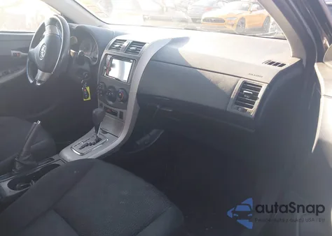 2010 Toyota Corolla S z USA, uszkodzony, nr VIN 2T1BU4EEXAC301584